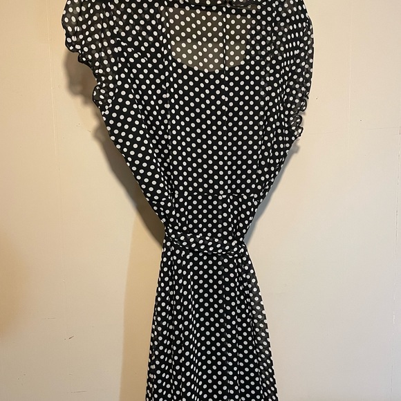 Dress - Picture 2 of 4